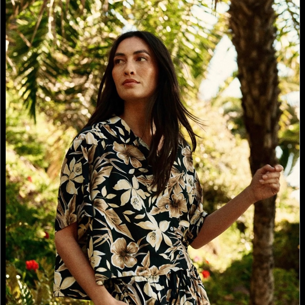 The Great Cruise top, vintage Hawaiian floral